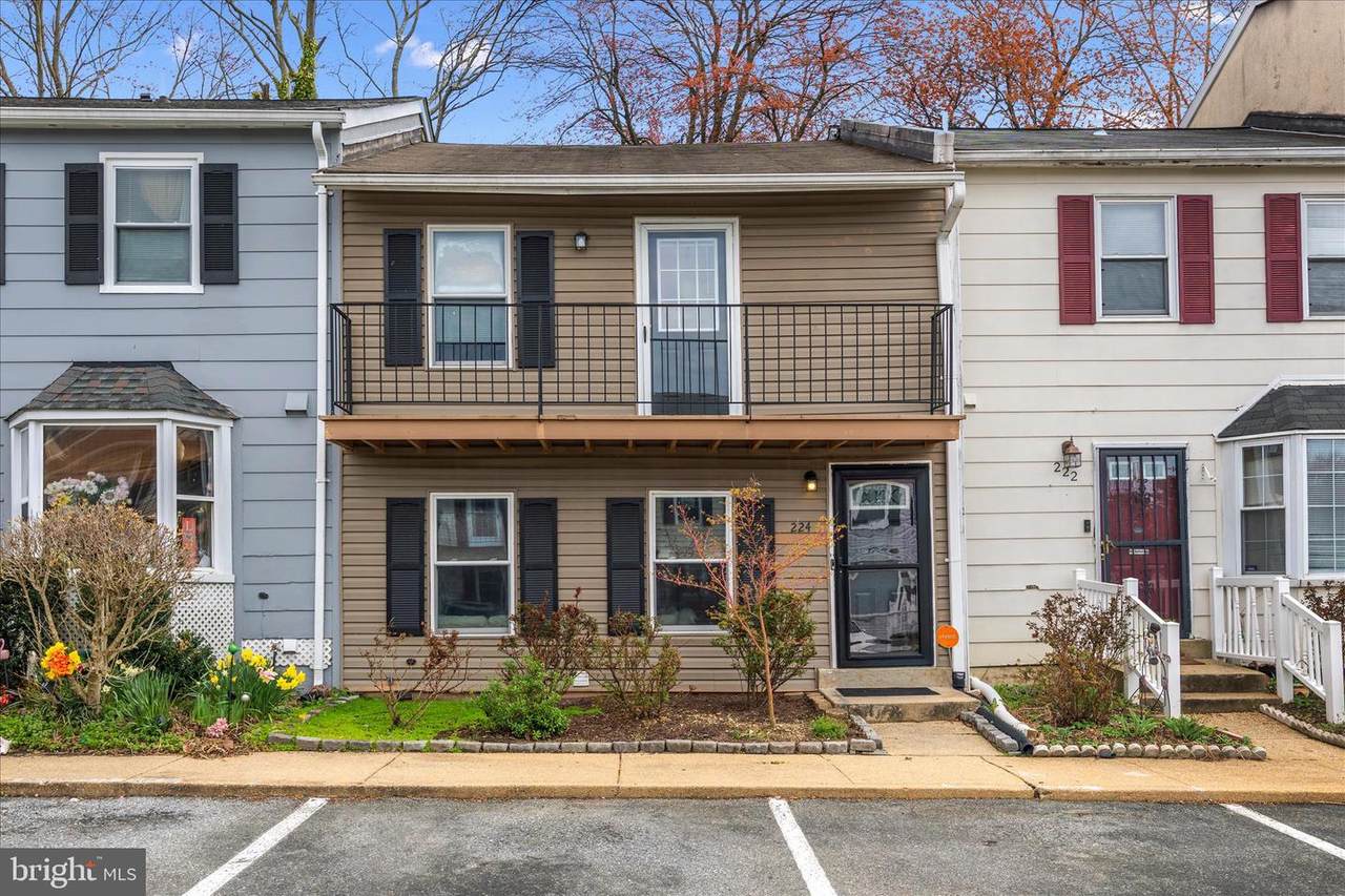 224 Harry S Truman Drive - Photo 1