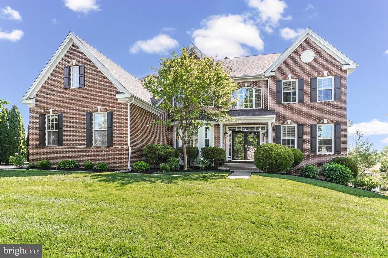 146 Candlewyck Drive - Photo 1
