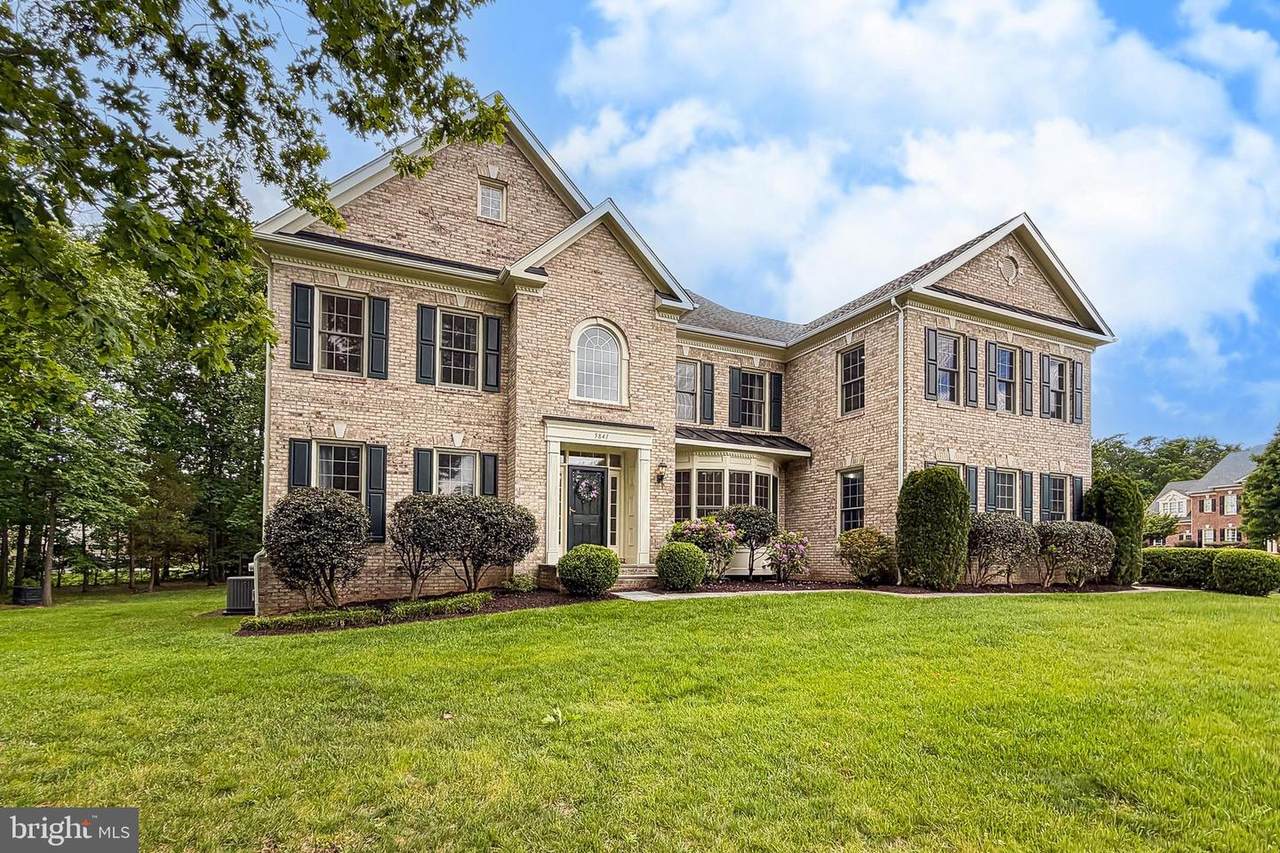 5841 Saddle Downs Place - Photo 1