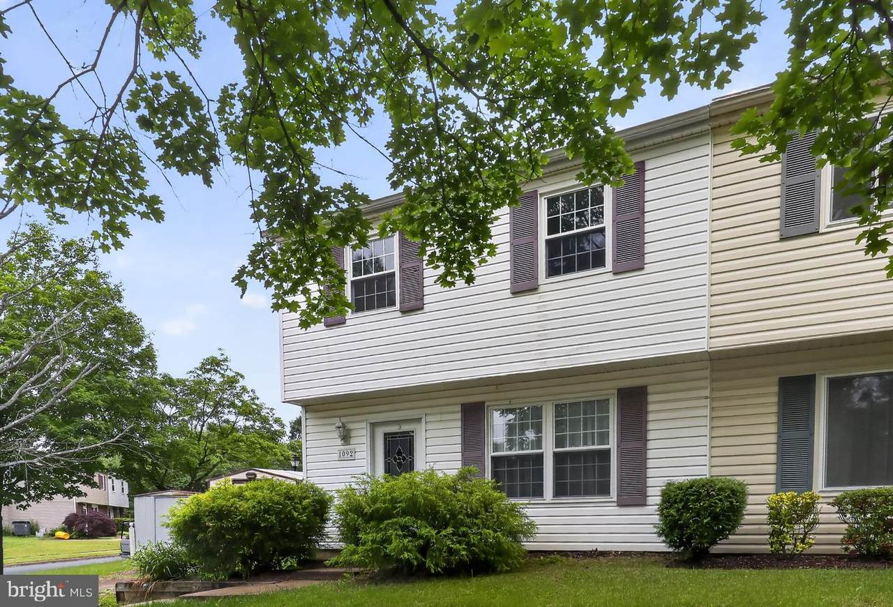 1092 Brightleaf Court - Photo 1
