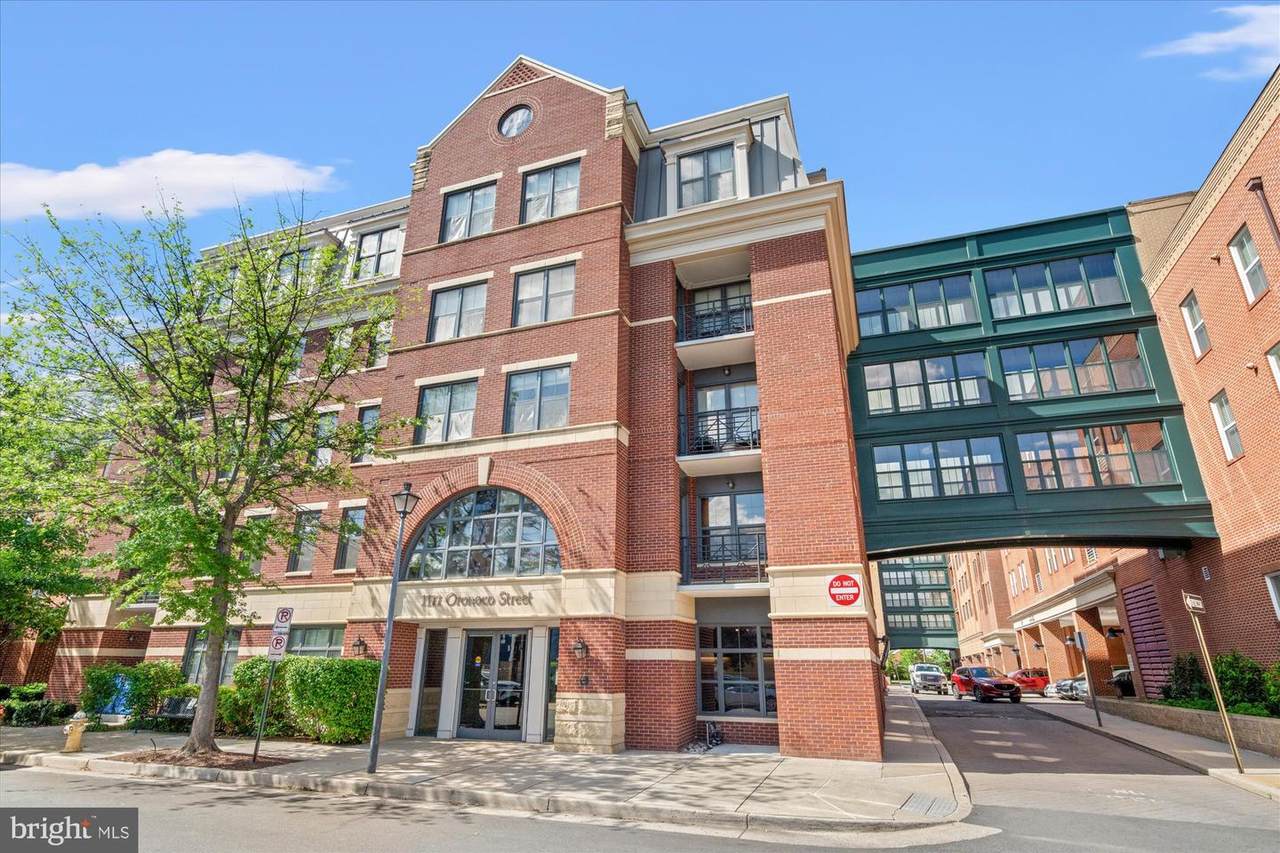1111 Oronoco Street - Photo 1