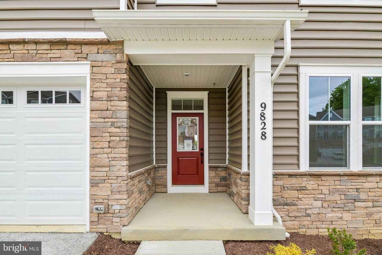 9828 Stonehaven Court - Photo 1