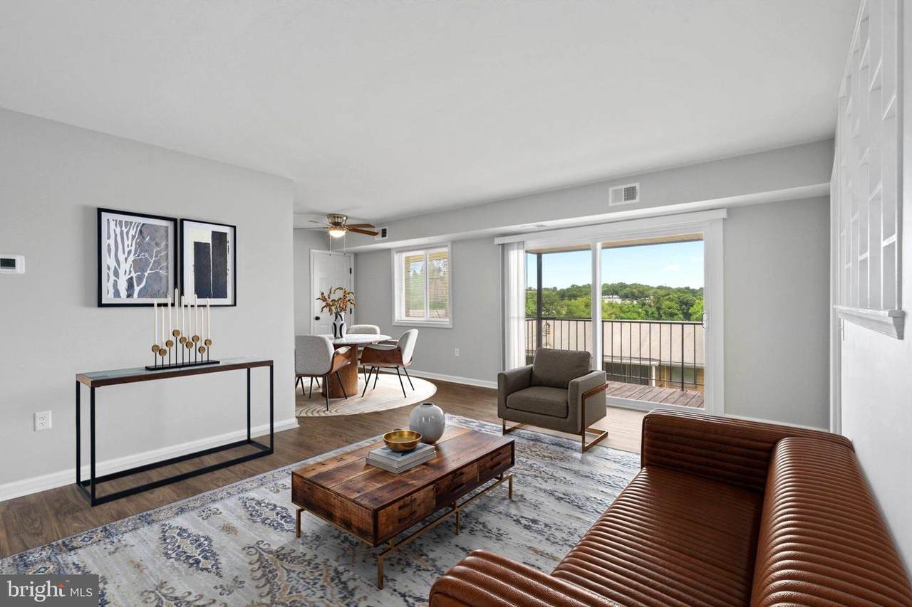 5402 85TH Avenue - Photo 1
