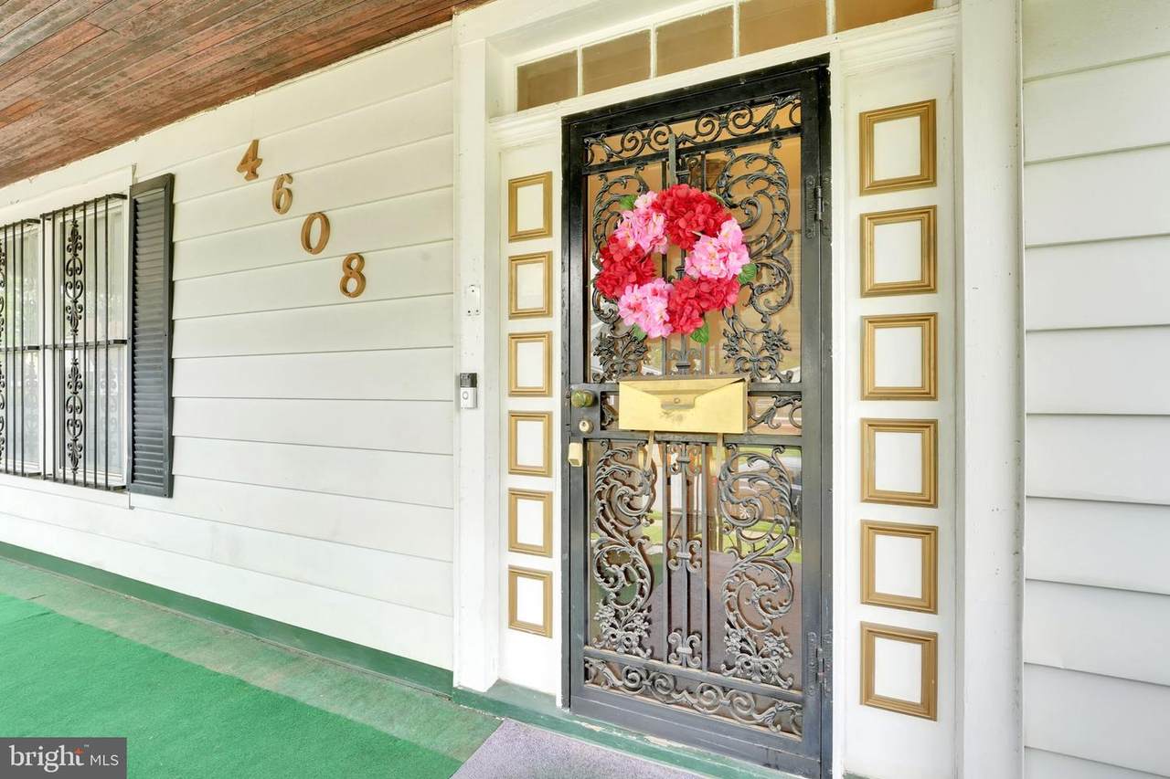 4608 Belvieu Avenue - Photo 1
