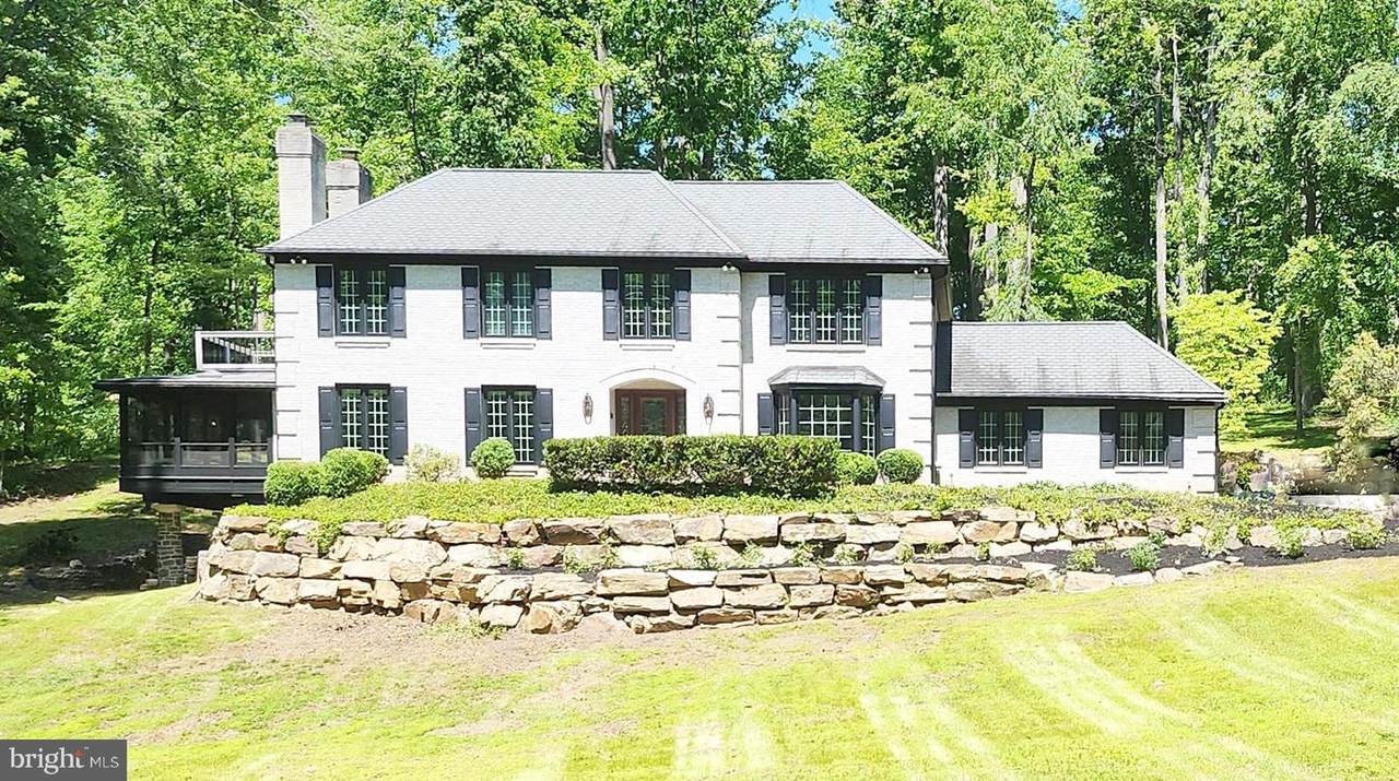 827 Nathan Hale Drive - Photo 1