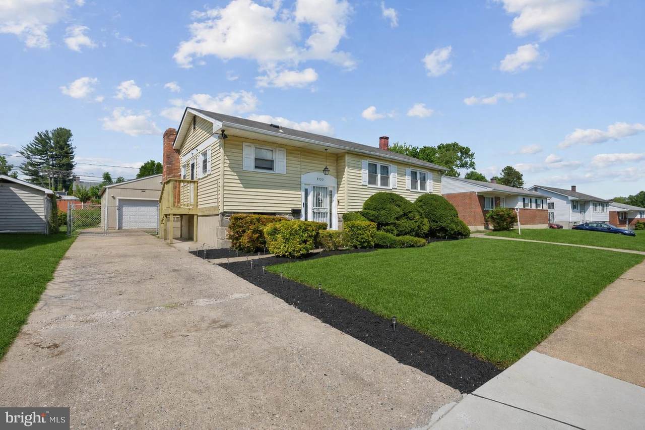 3723 Eastman Road - Photo 1