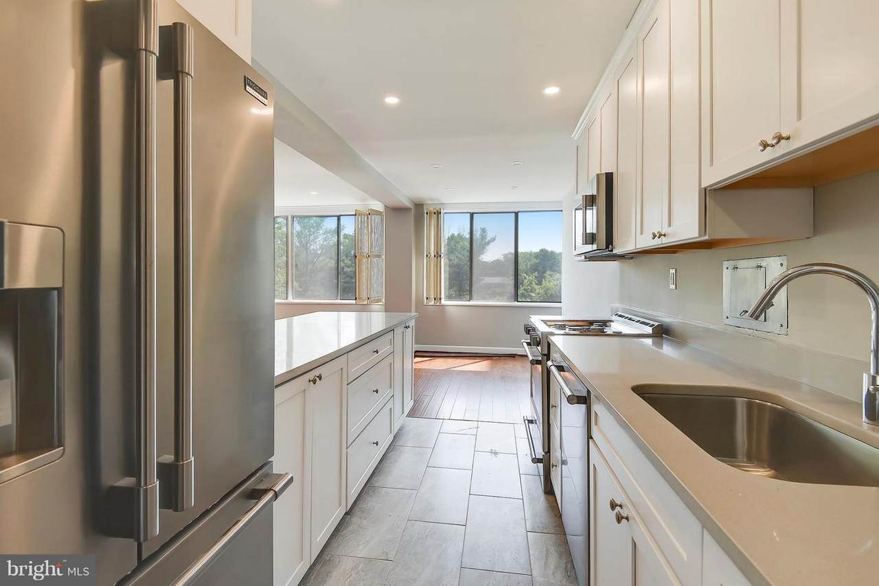 6621 Wakefield Drive - Photo 1