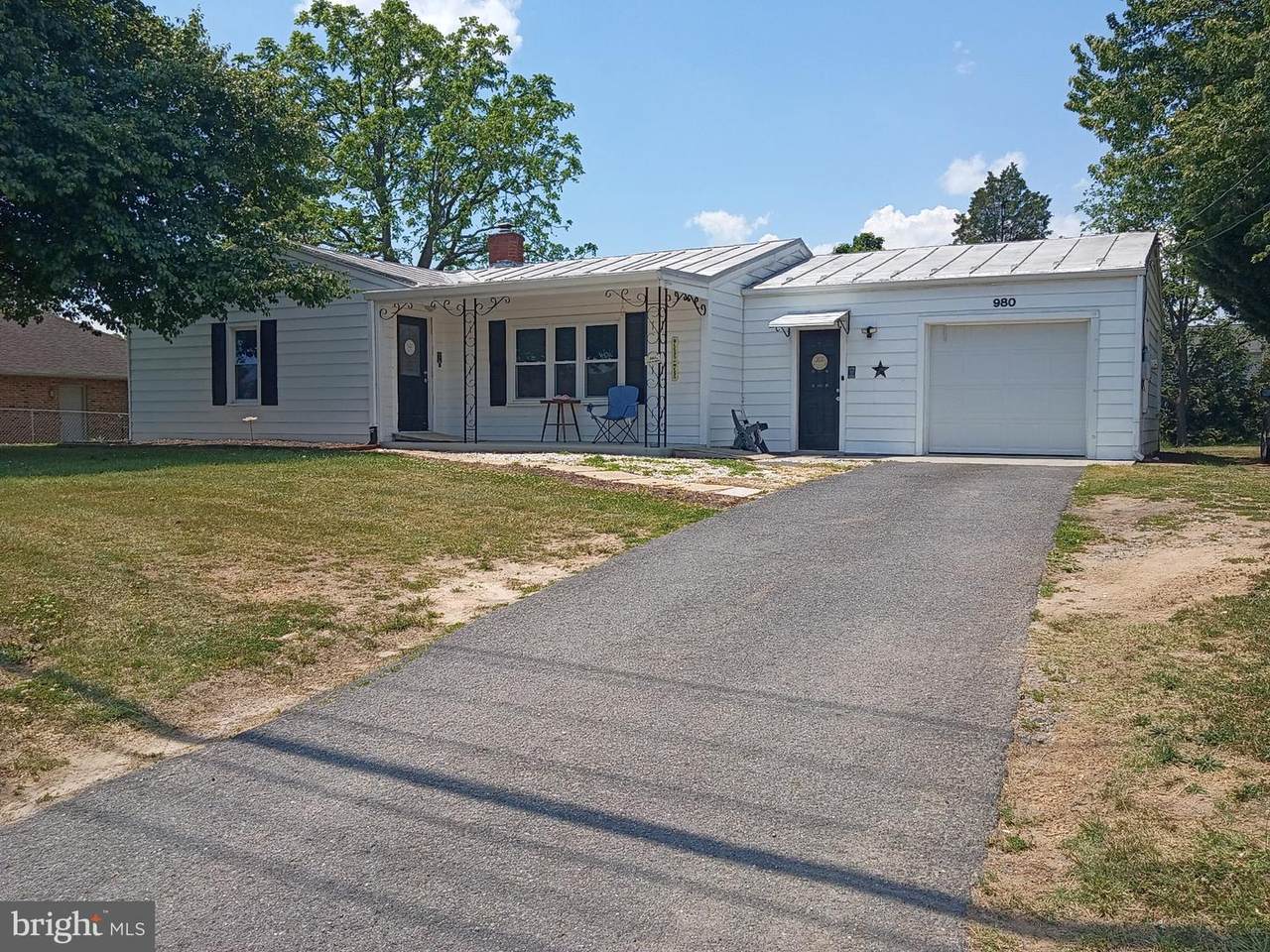 980 Greenwood Road - Photo 1
