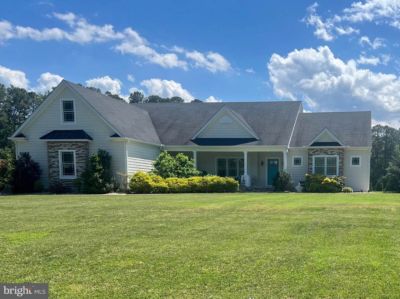 22136 Waterview Road - Photo 1