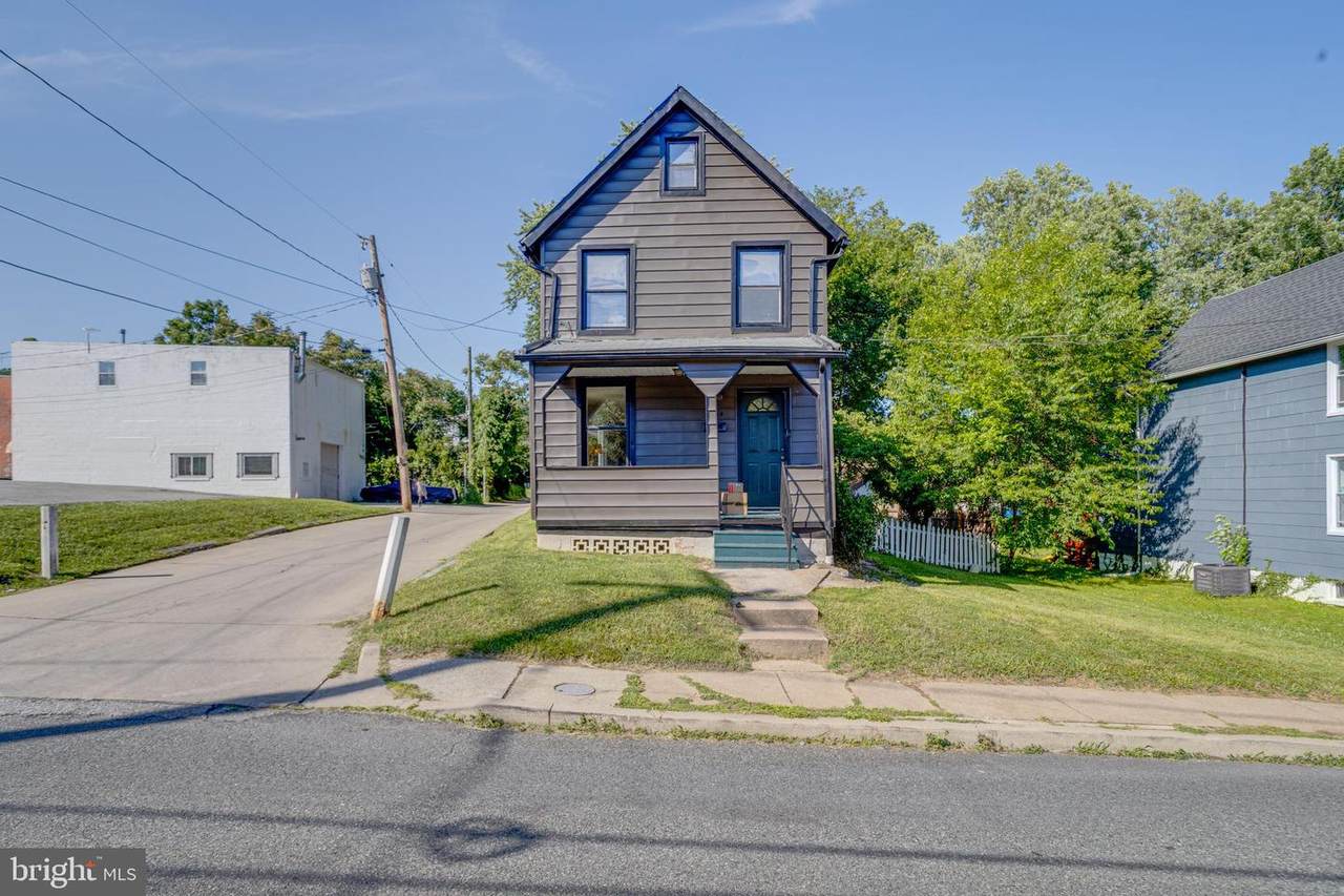 3004 Rosekemp Avenue - Photo 1