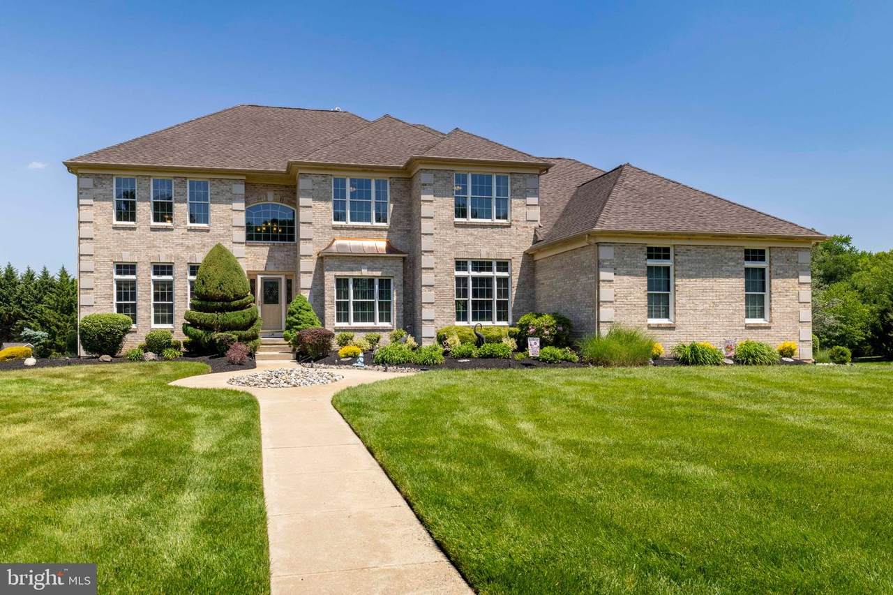 114 Preakness Drive - Photo 1