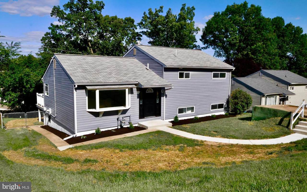 5815 Heron Drive - Photo 1