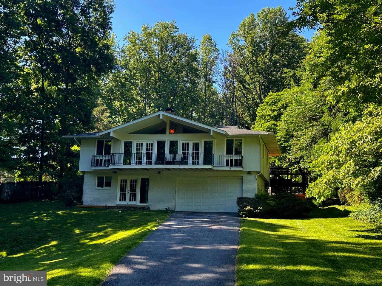 6900 Heatherhill Road - Photo 1