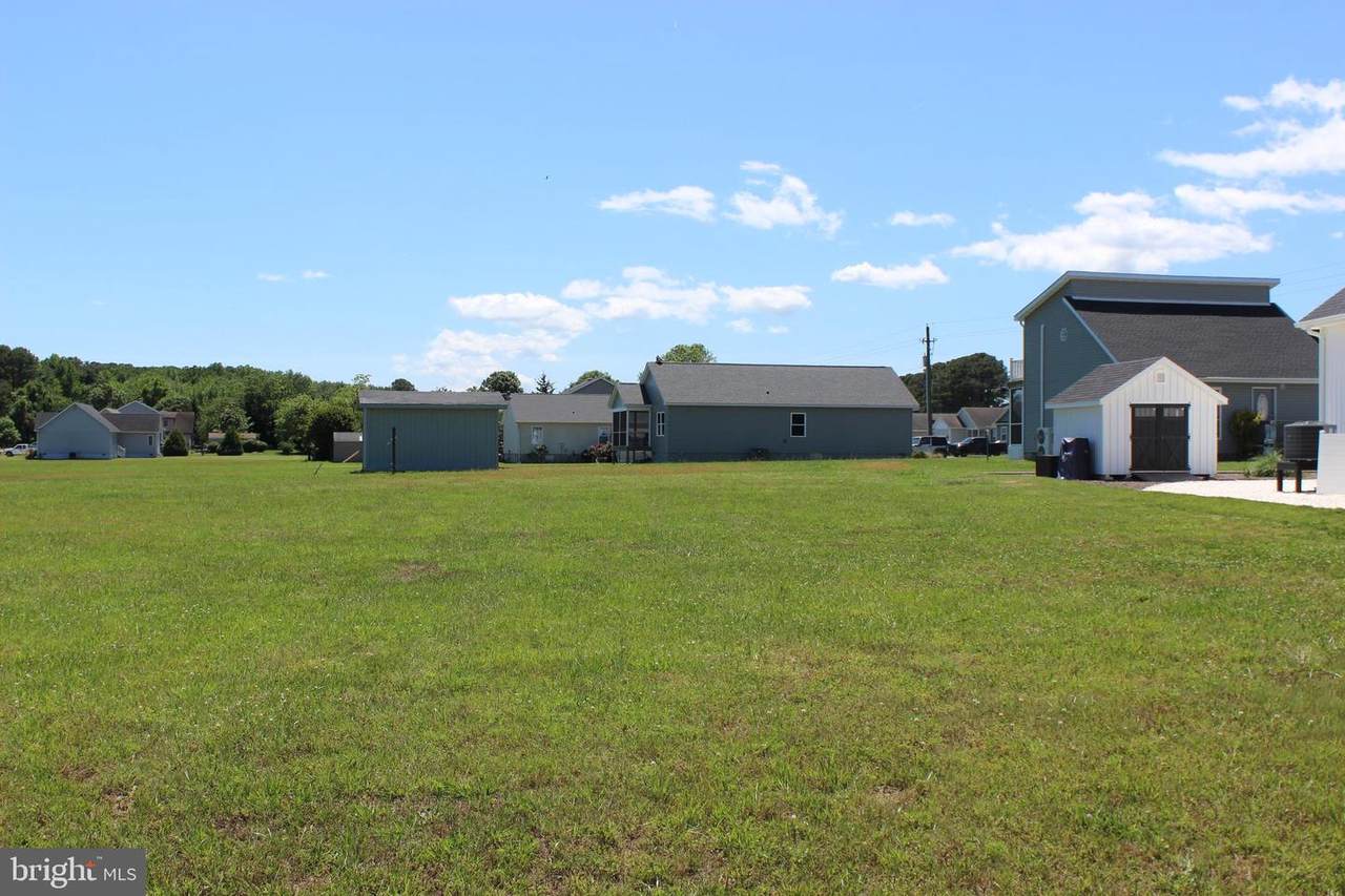 112 Davey Jones Boulevard - Photo 1
