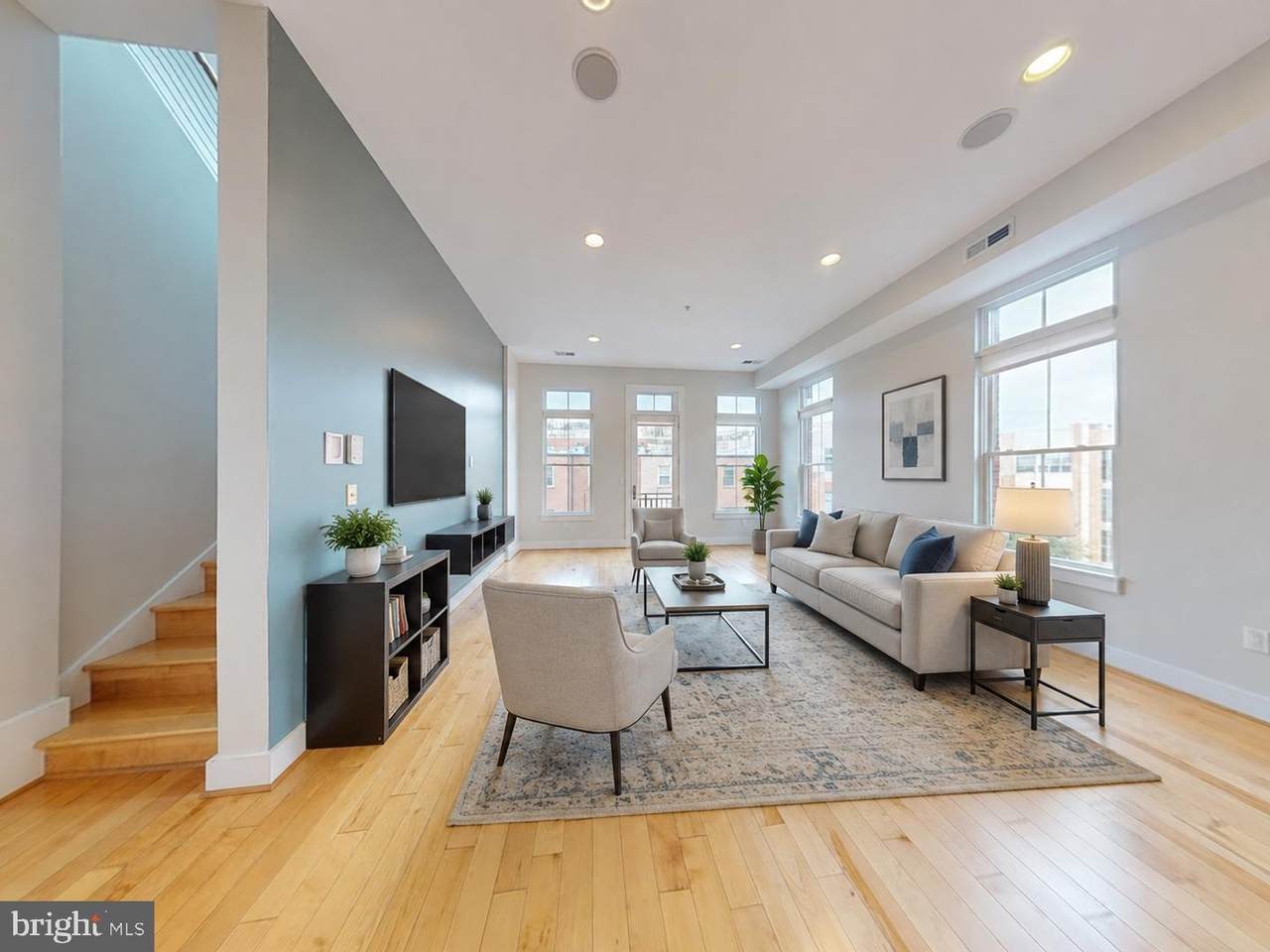 1700 Euclid Street - Photo 1