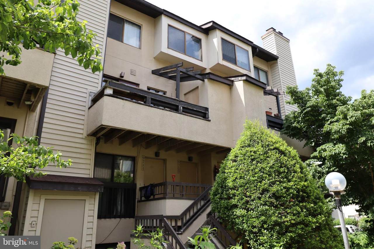 9709 Hellingly Place - Photo 1