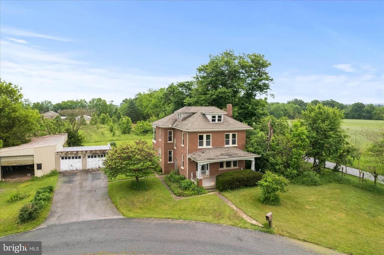 355 Winding Lane - Photo 1