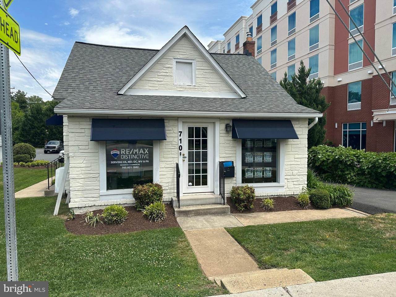 710 Broad Street - Photo 1