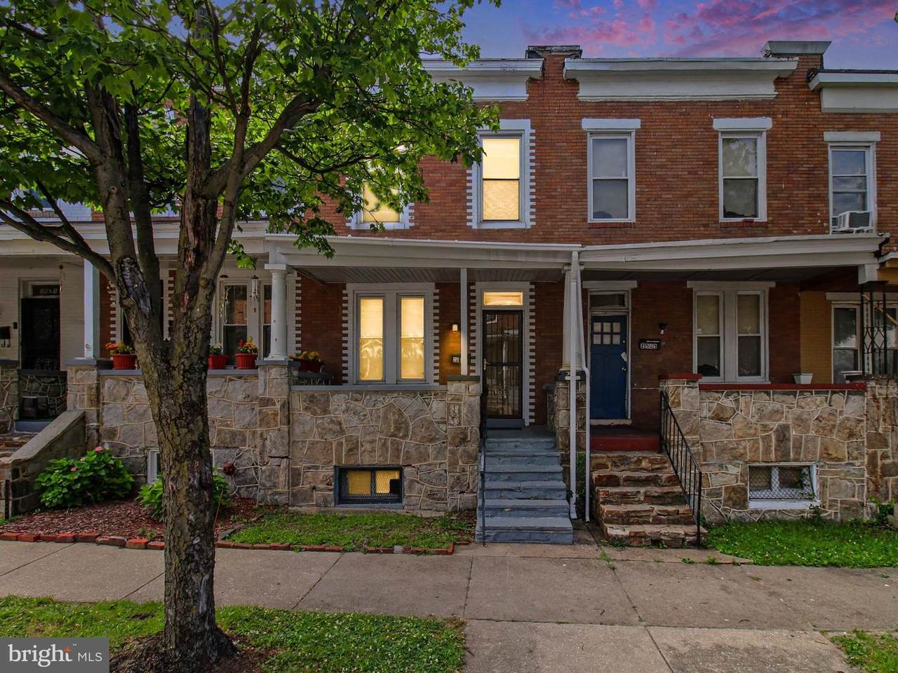 2517 Robb Street - Photo 1
