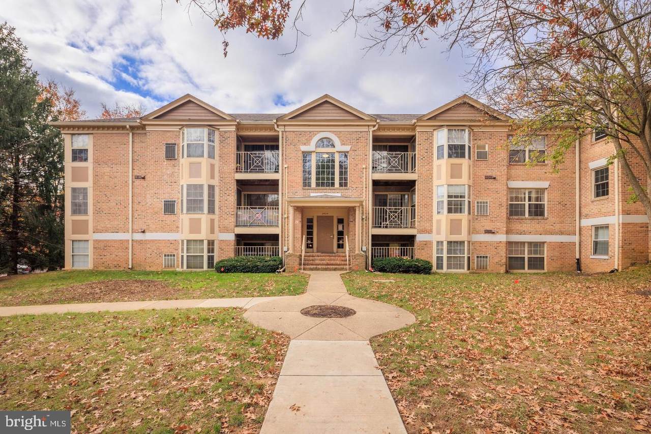 3404 Tulleys Pointe Court - Photo 1