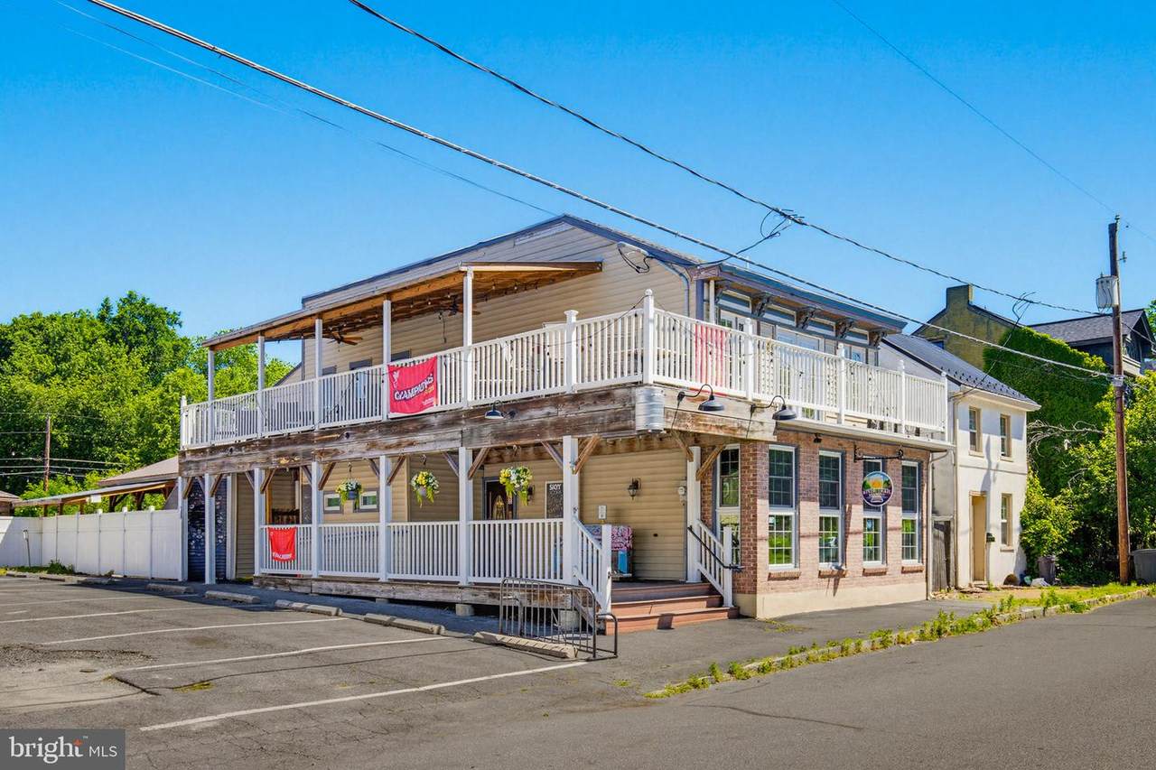 38-40 Front Street - Photo 1