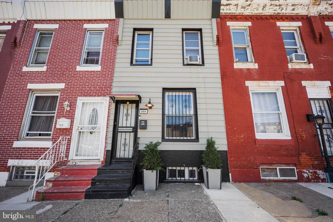 3044 Rosehill Street - Photo 1