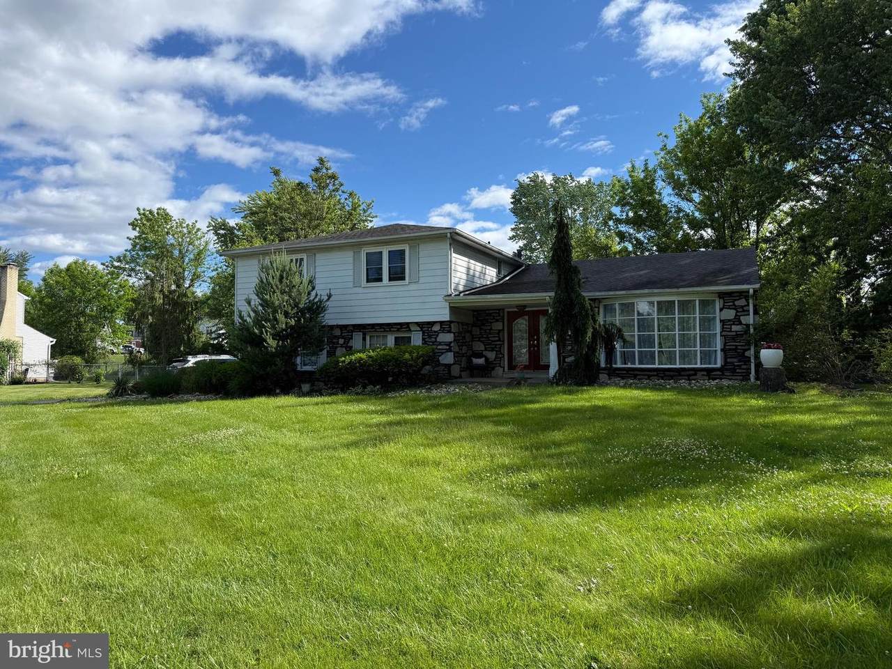 806 Warfield Lane - Photo 1