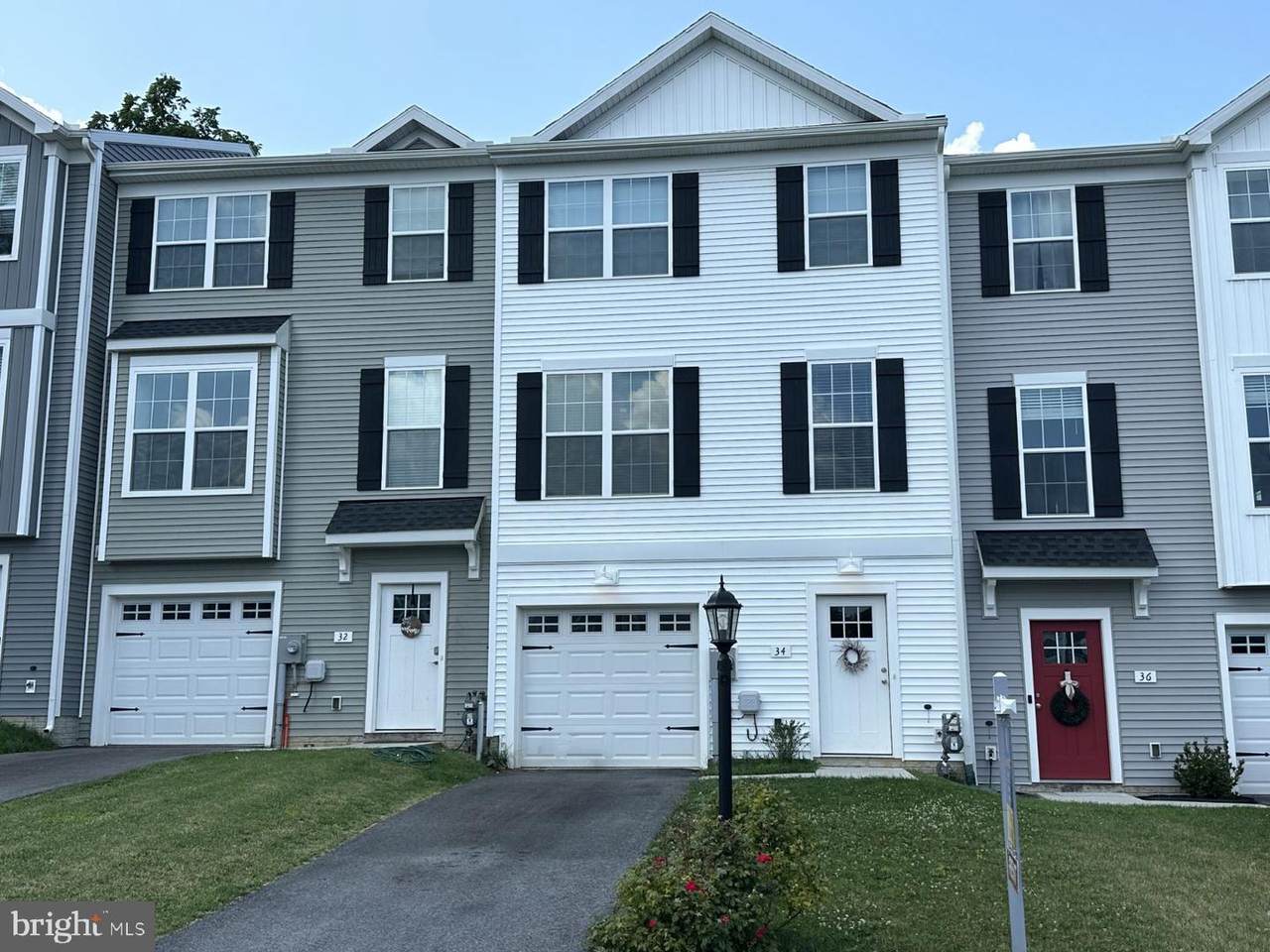 34 Overlook Drive - Photo 1