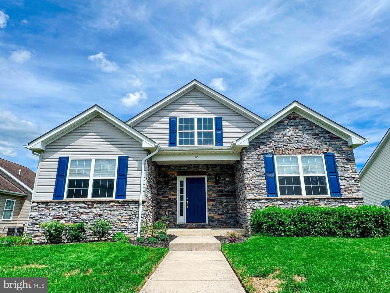 105 Heartwood Drive - Photo 1