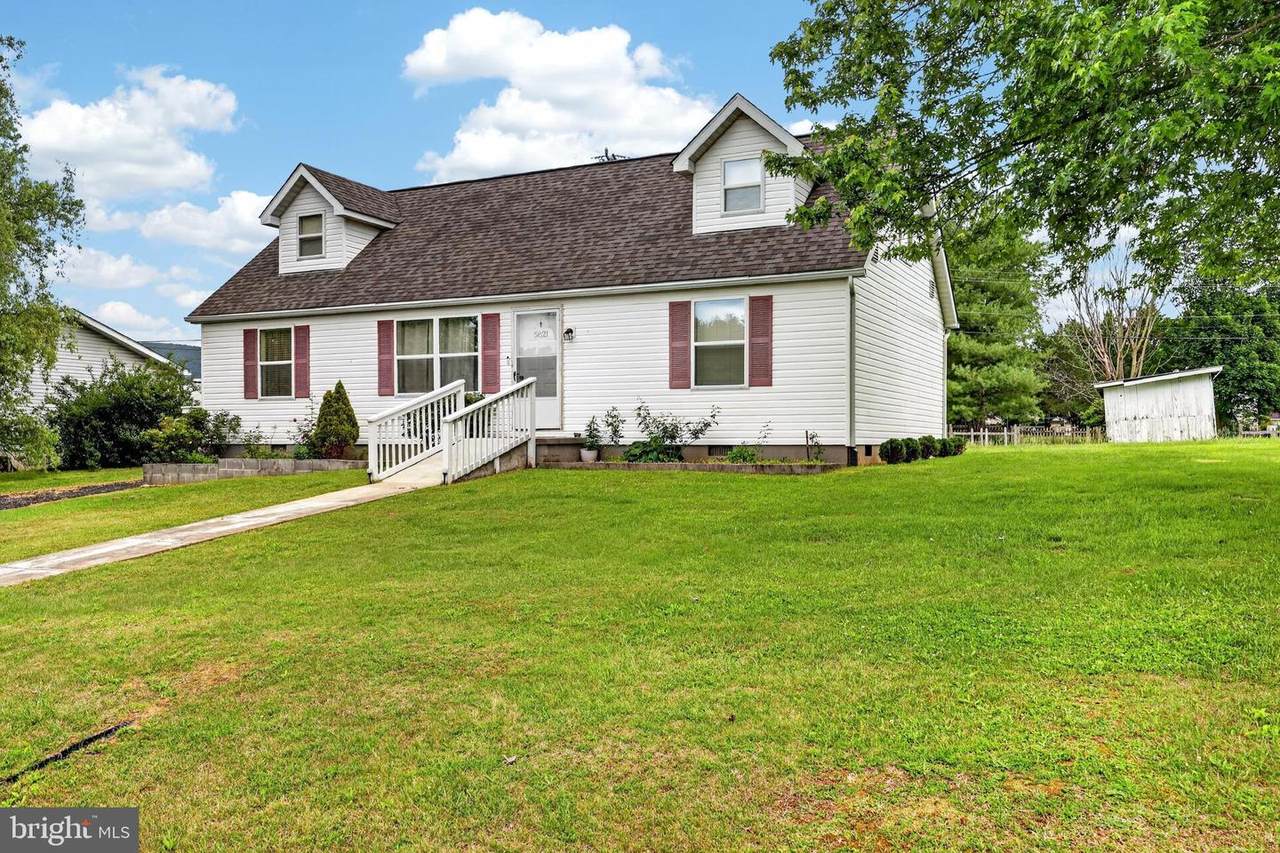 5821 Robin Street - Photo 1