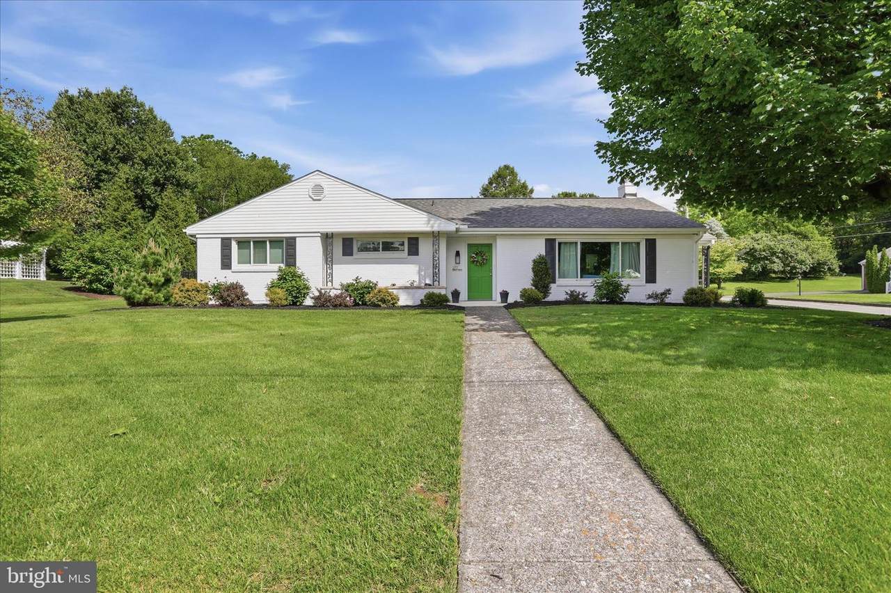 277 Apple Drive - Photo 1