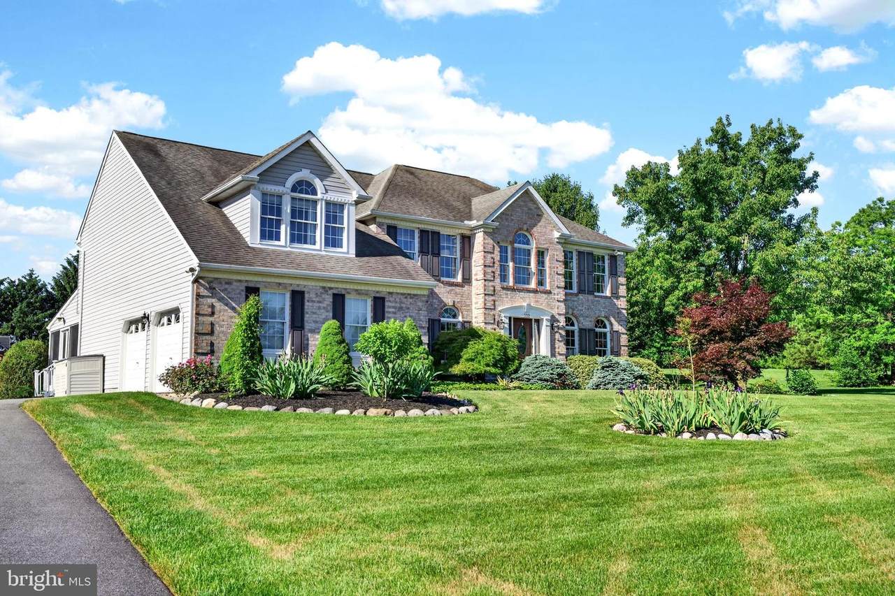 100 Longview Drive - Photo 1