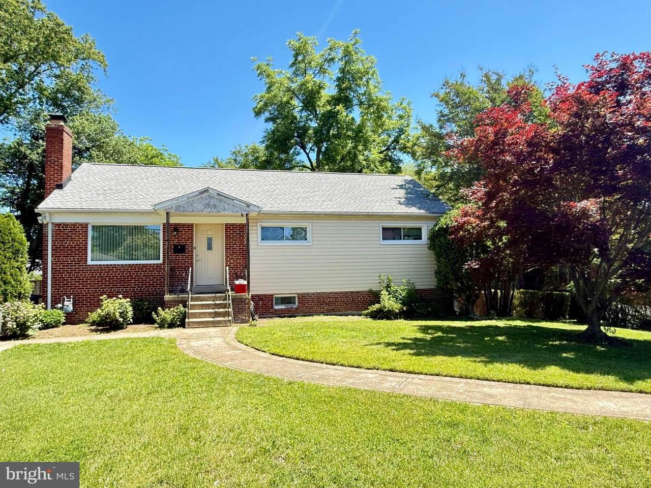 3919 Gallows Road - Photo 1