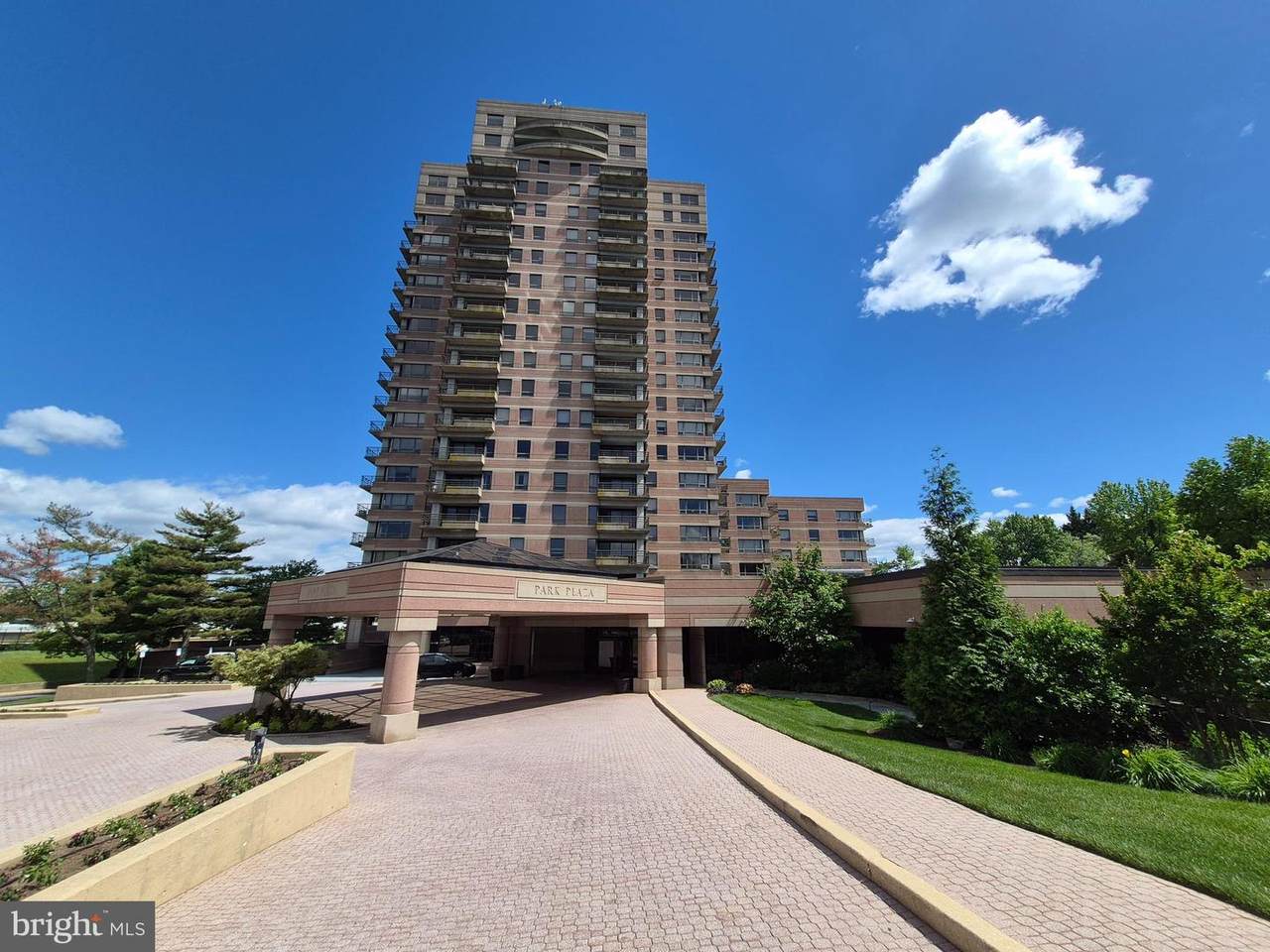 1100-UNIT Lovering Avenue - Photo 1