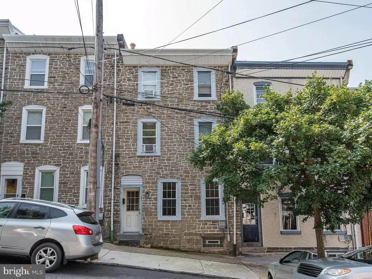 235 Hermitage Street - Photo 1