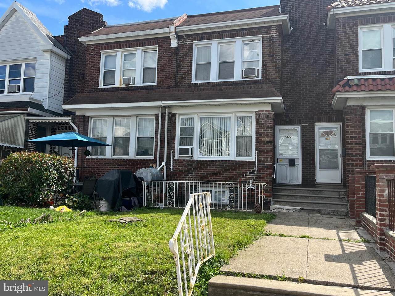 1422 Fanshawe Street - Photo 1