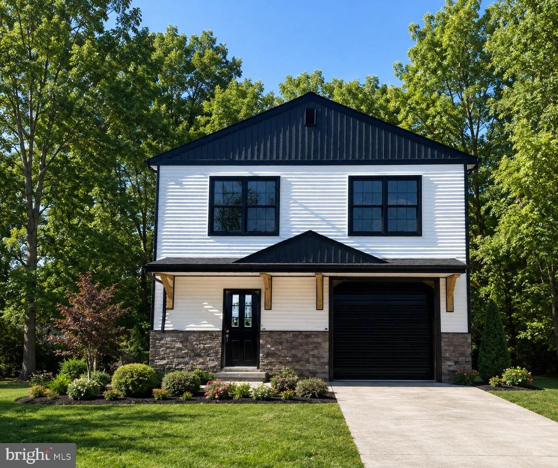 821 Middle Road - Photo 1