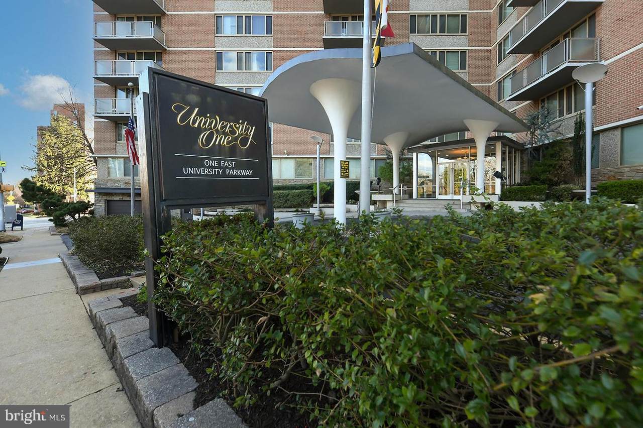 1 University Parkway - Photo 1