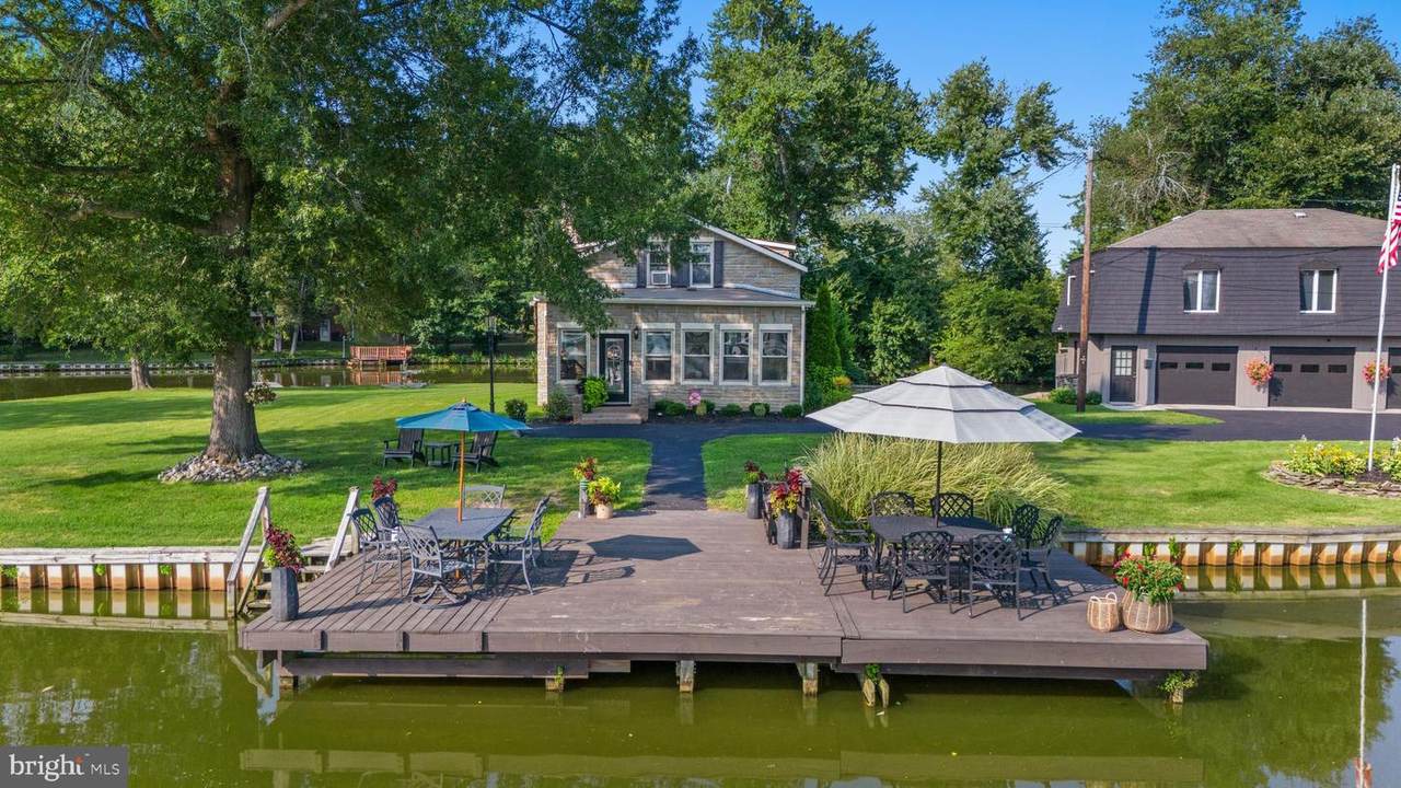 21 Alloway Woodstown - Photo 1