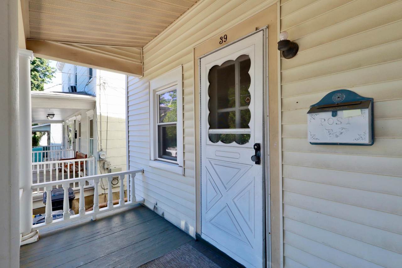 39 Moran Avenue - Photo 1
