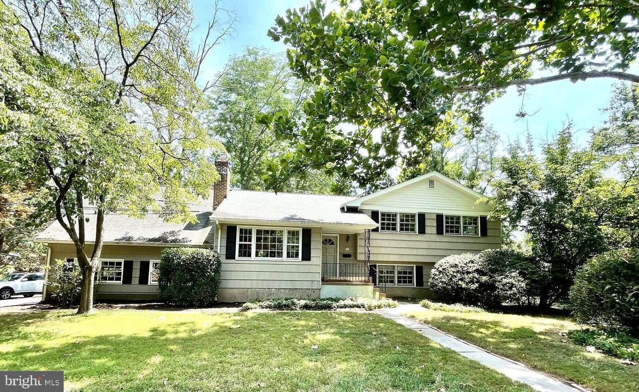 33 Monroe Lane - Photo 1