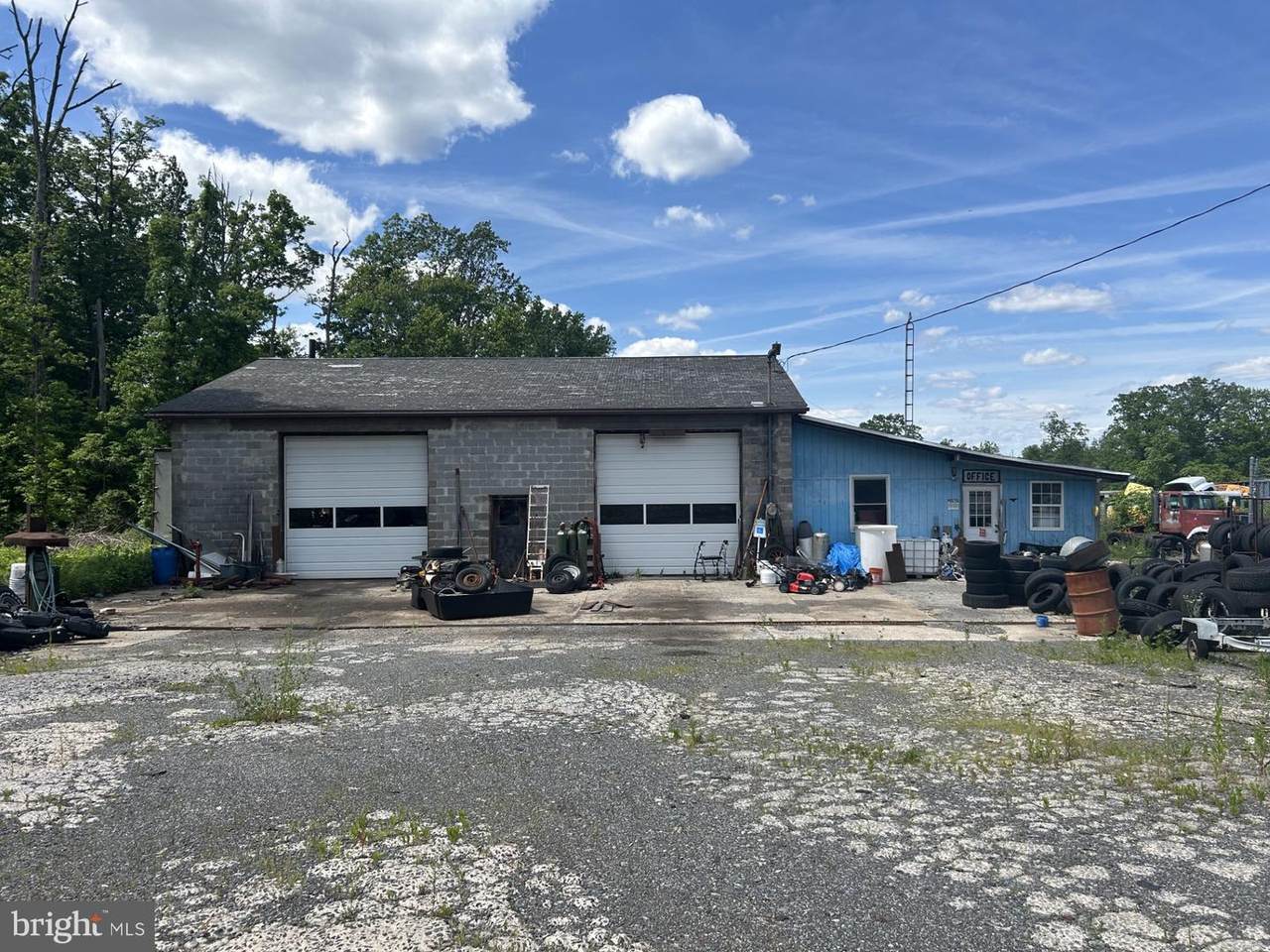 301 Roberts Road - Photo 1