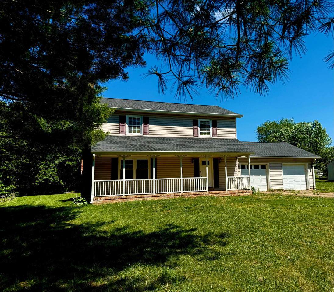 1900 Poplar Road - Photo 1