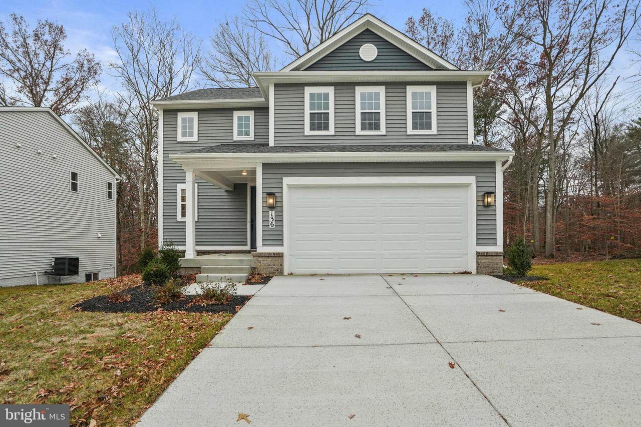 136 Catalpa Drive - Photo 1
