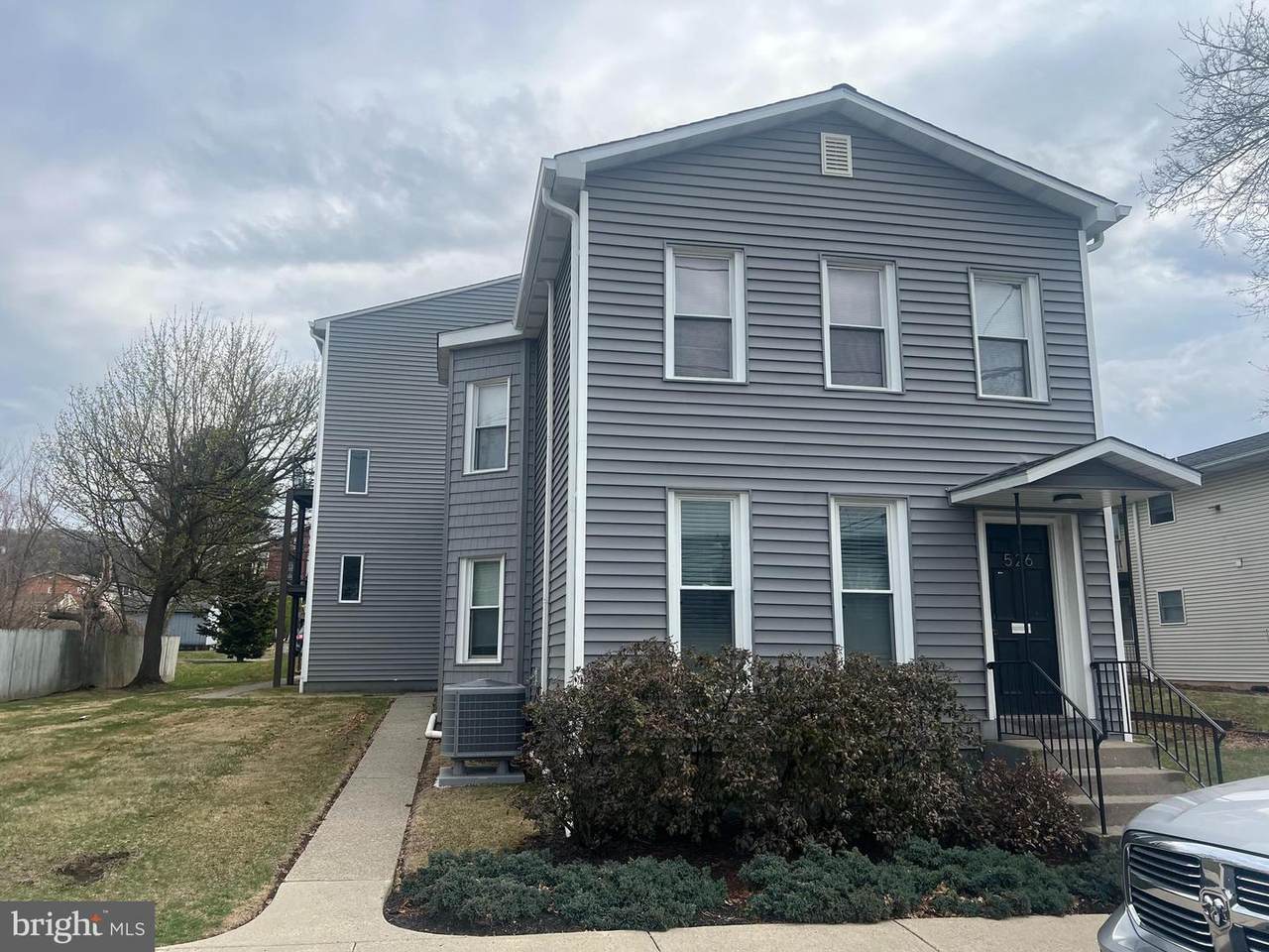 526 Broad Street - Photo 1