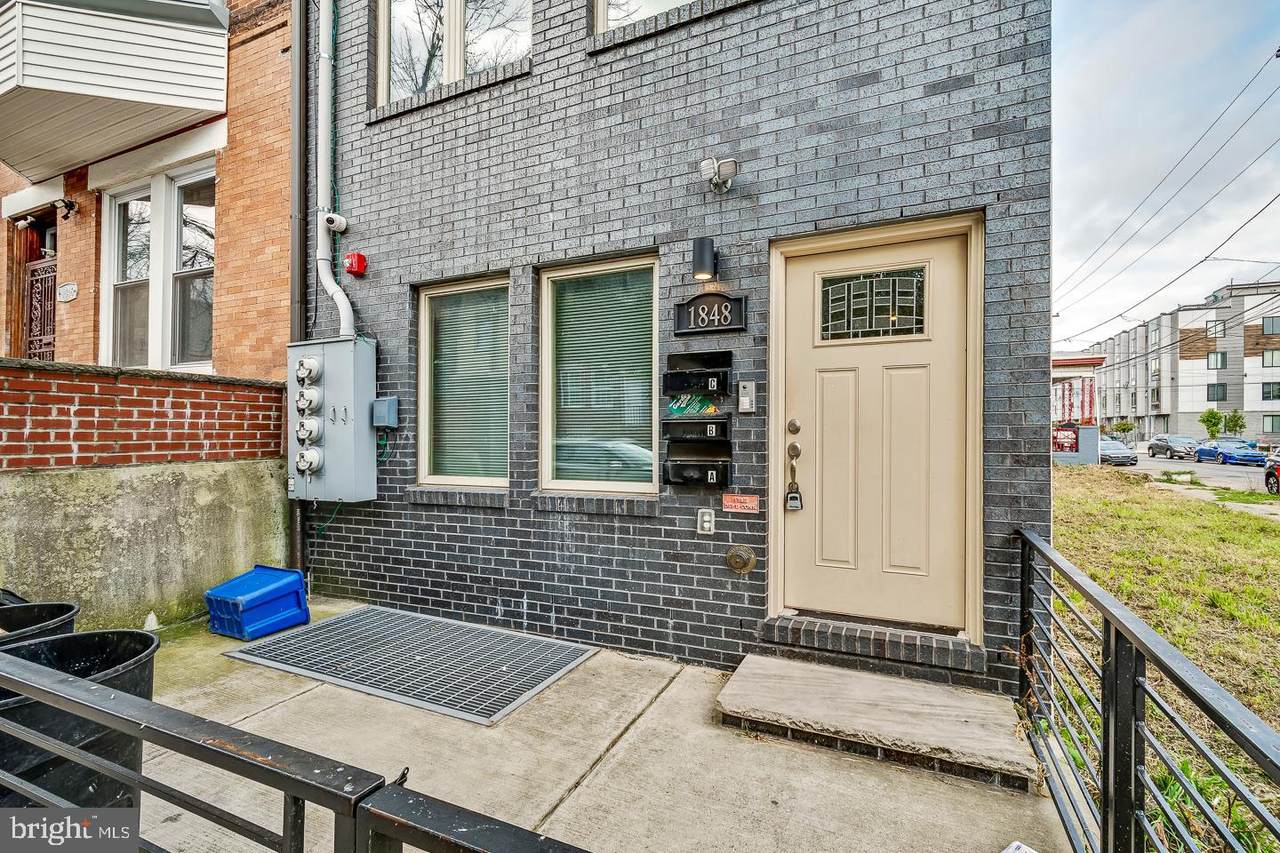 1848 19TH Street - Photo 1