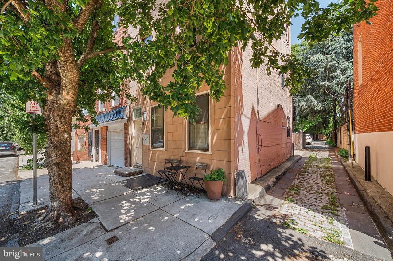 507 Catharine Street - Photo 1