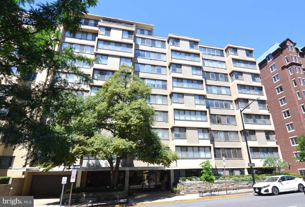 522 21ST Street - Photo 1