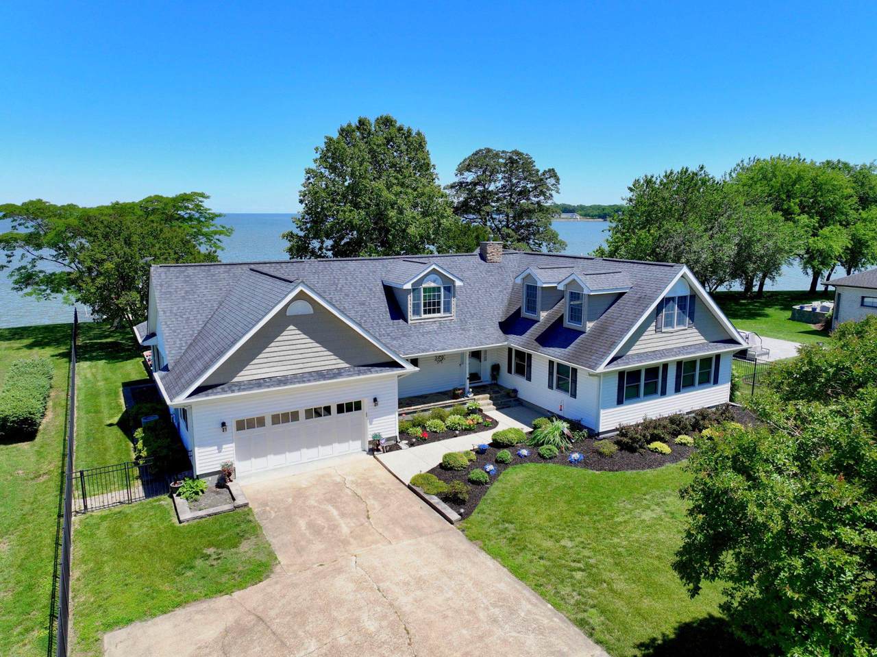 651 Barracks Beach Drive - Photo 1