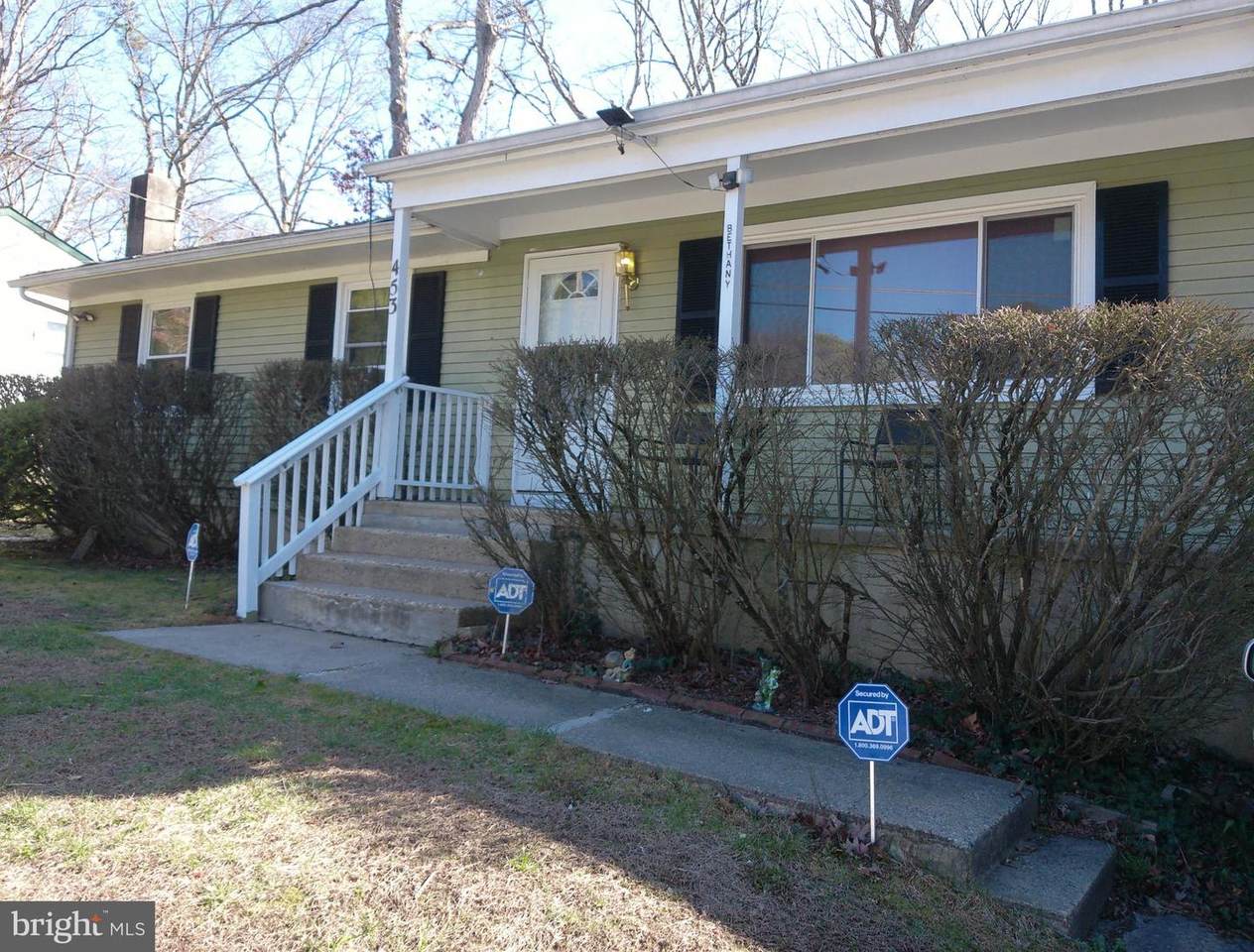 453 Bayberry Street - Photo 1